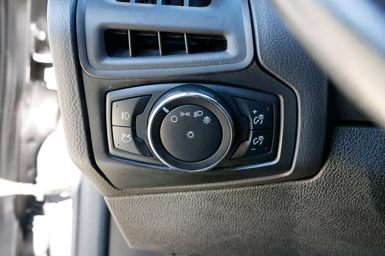 Used 2014 Ford Focus SE w/ SE Sport Package image 38