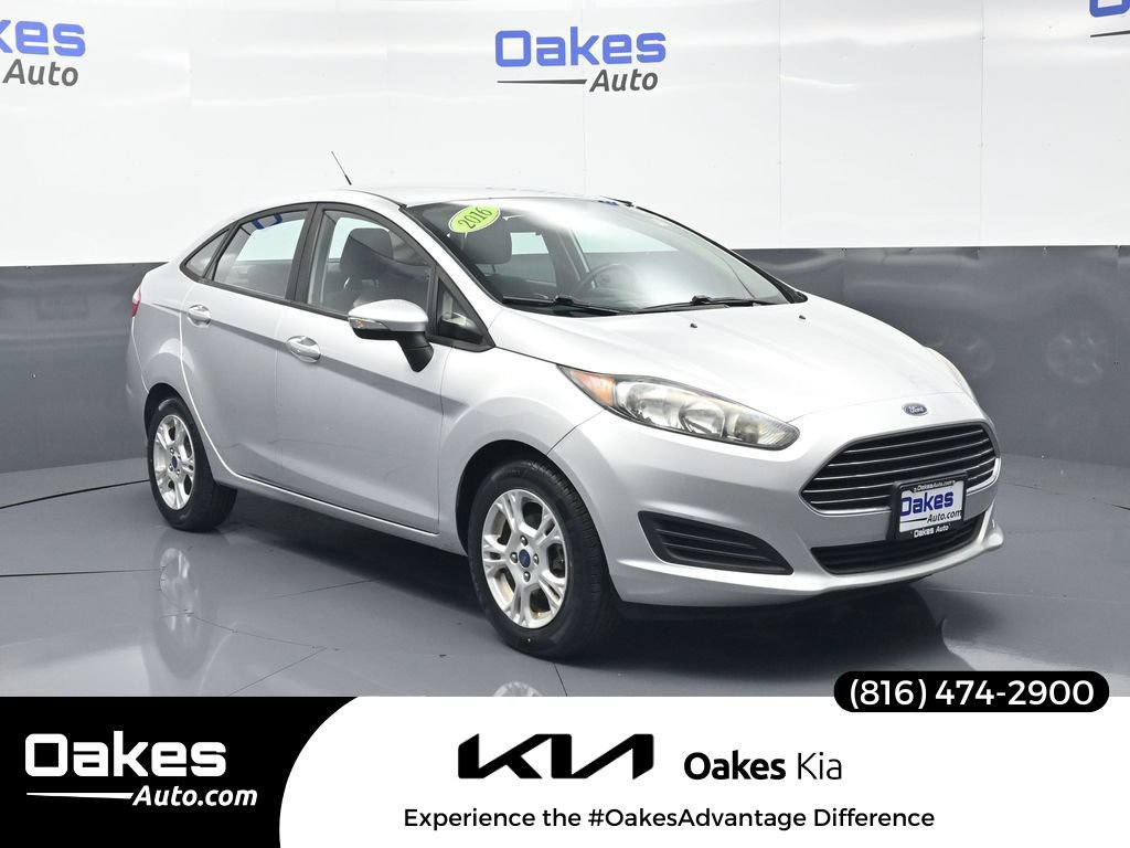 Used 2016 Ford Fiesta SE w/ Cold Weather Package FWD image 1