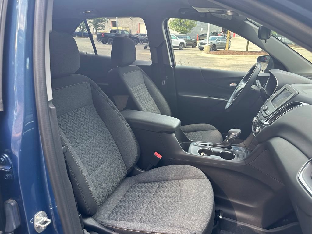 Used 2024 Chevrolet Equinox LT w/ LPO, Floor Liner Package FWD image 31