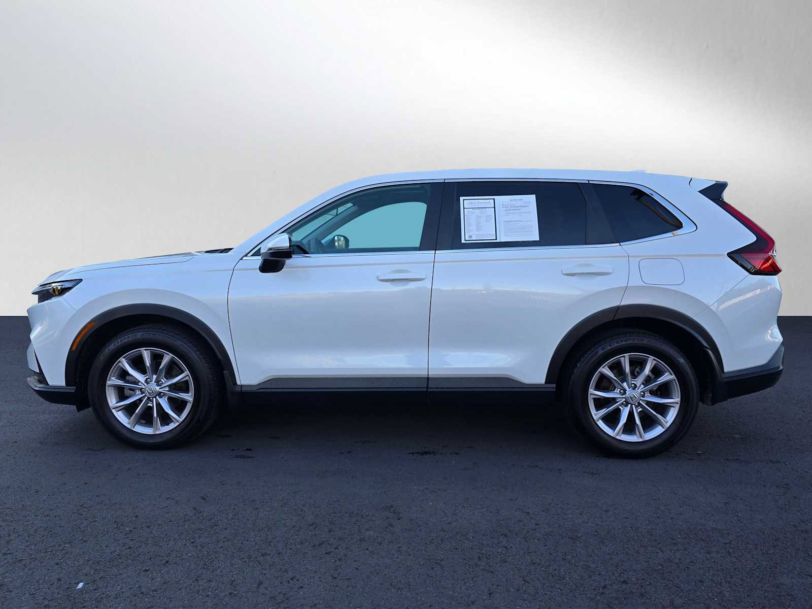 Used 2024 Honda CR-V EX image 6