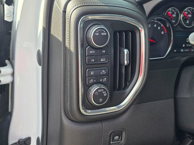 Used 2021 Chevrolet Silverado 1500 RST AWD/4WD image 26