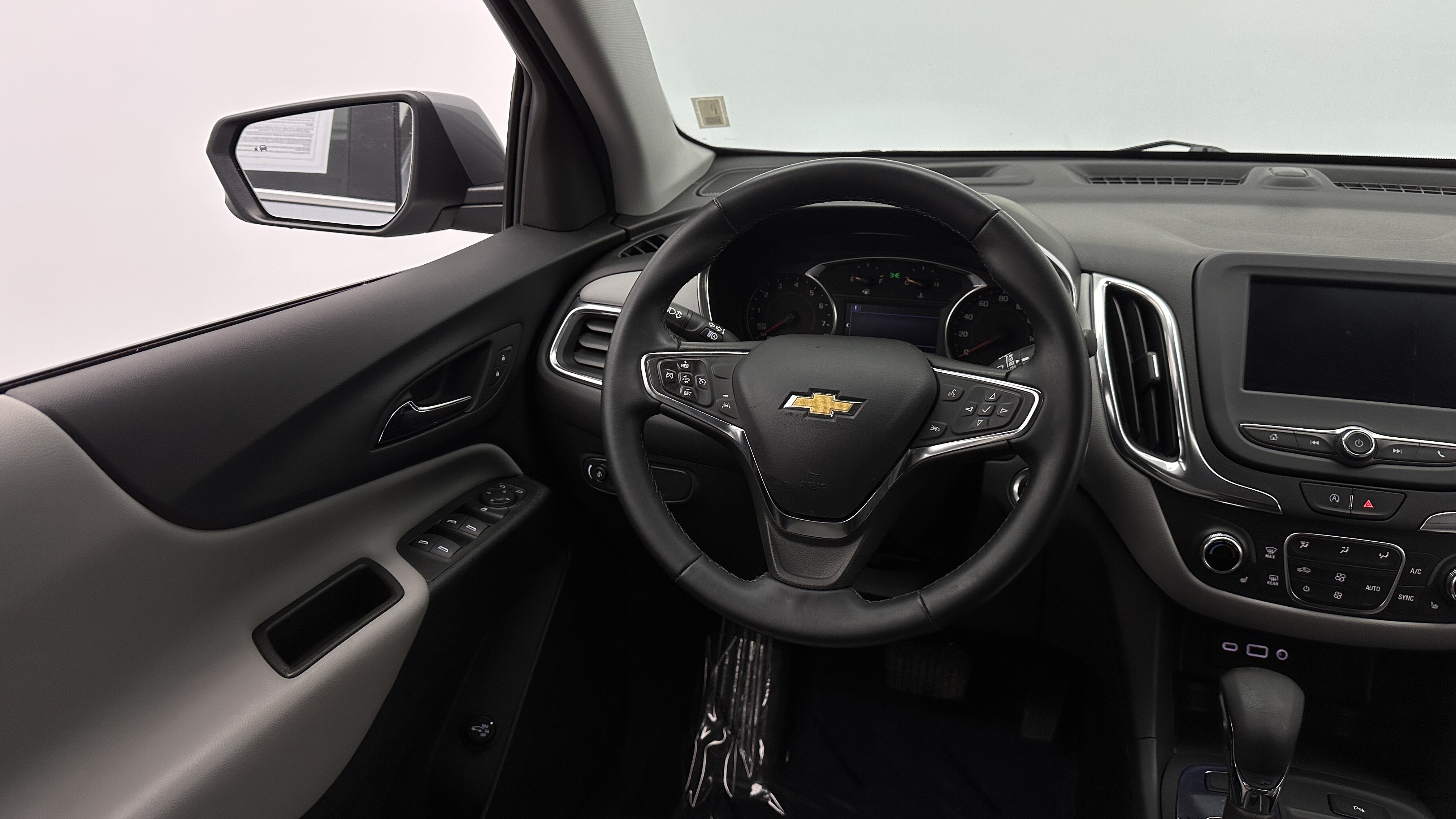 Used 2023 Chevrolet Equinox LT w/ Driver Convenience Package AWD/4WD image 27