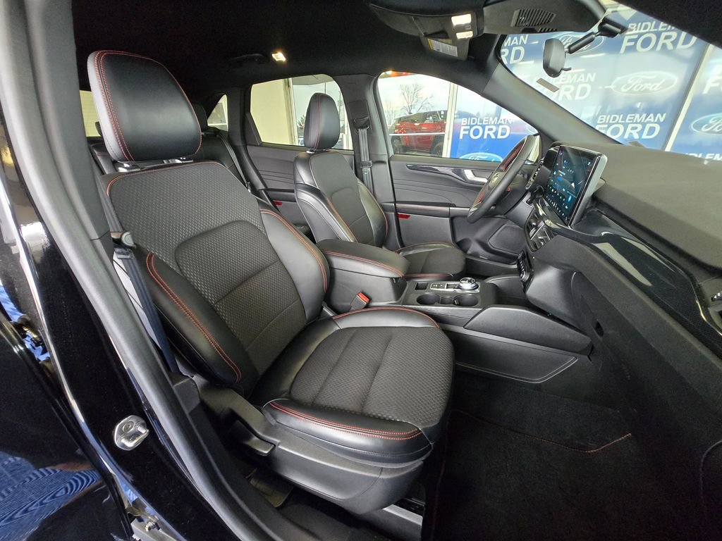 Used 2023 Ford Escape ST-Line w/ Tech Pack #1 image 25