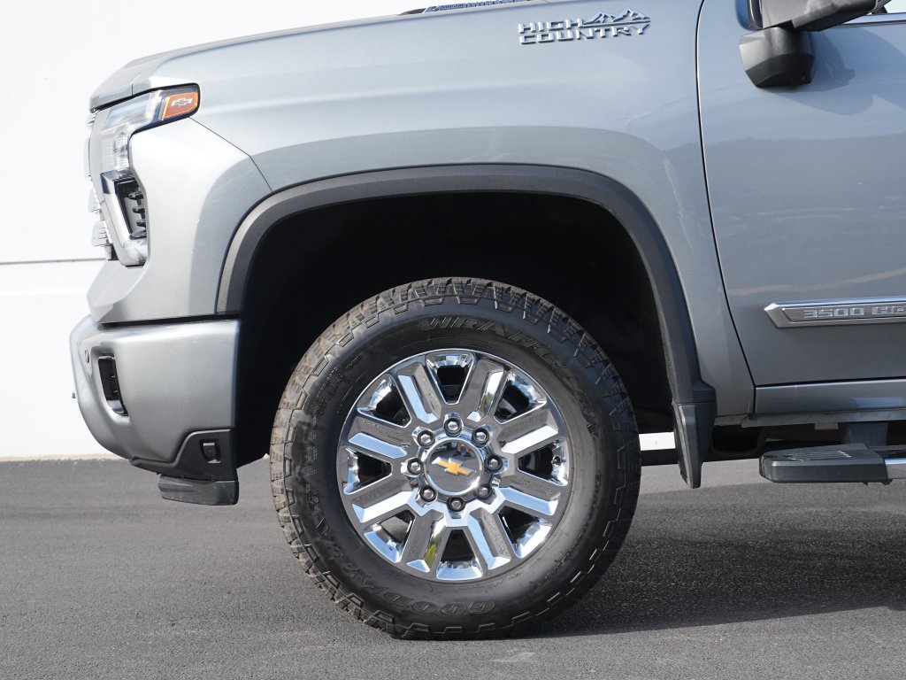 Certified 2024 Chevrolet Silverado 3500 High Country w/ High Country Premium Package AWD/4WD image 12