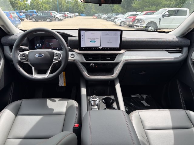 New 2026 Ford Explorer Active w/ Active Comfort Package AWD/4WD image 17