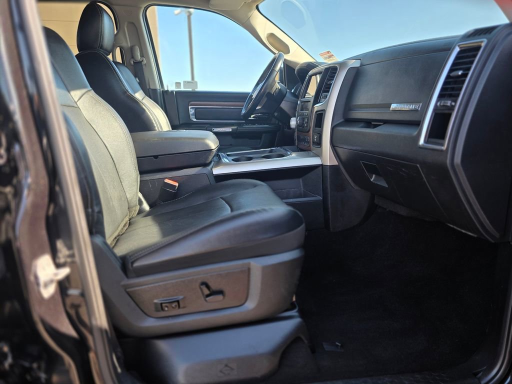 Used 2017 RAM 1500 Laramie w/ Convenience Group image 9