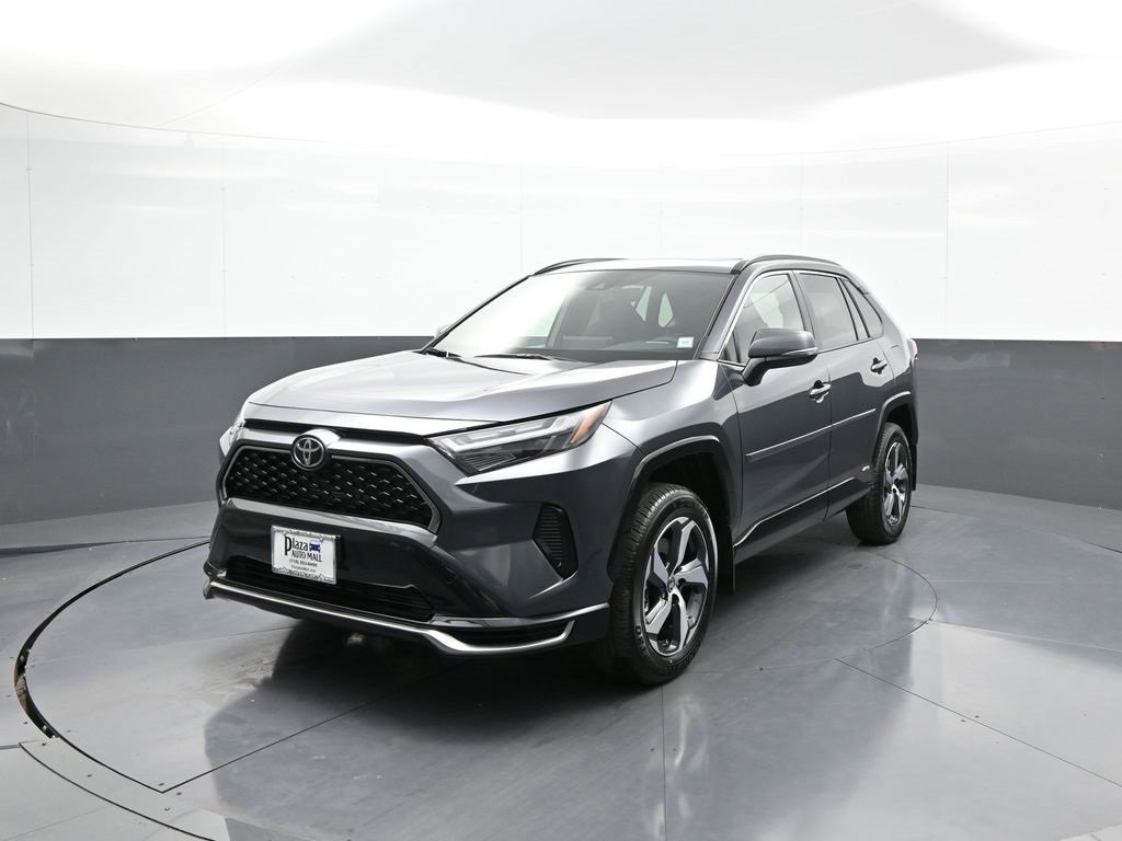 New 2025 Toyota RAV4 SE