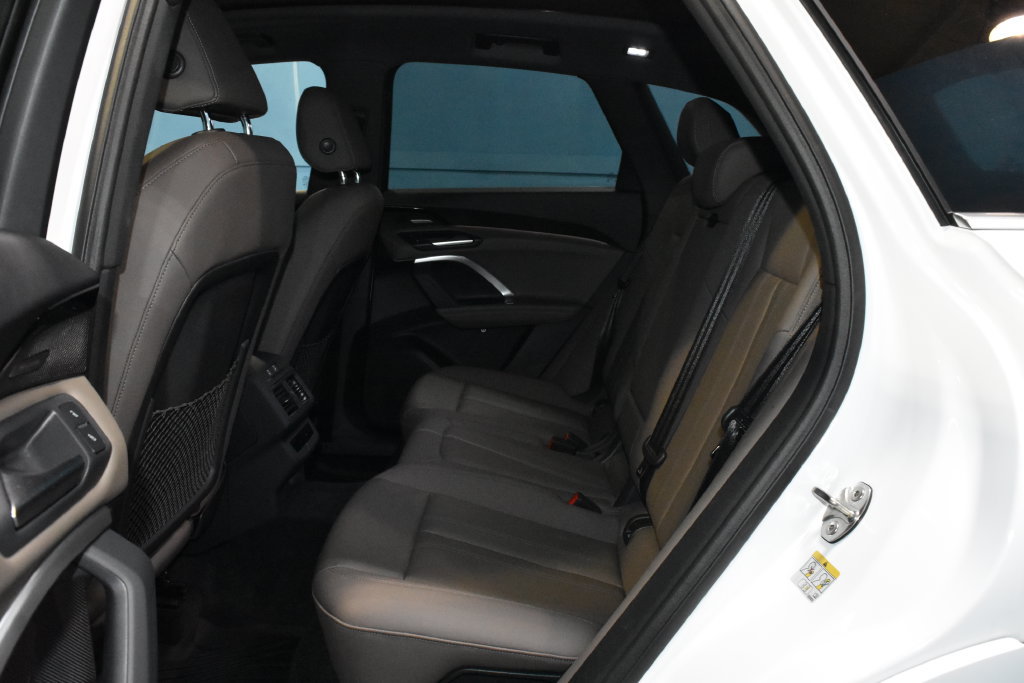 Certified 2025 Audi Q5 Premium Plus w/ Premium Plus AWD/4WD image 18