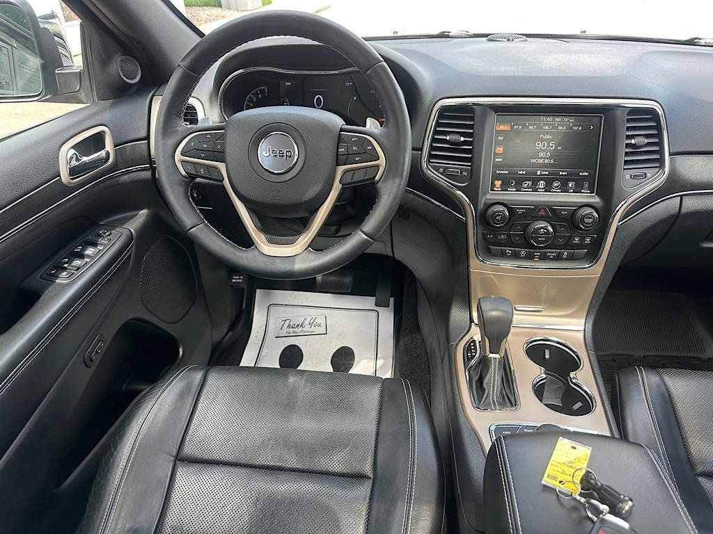 Used 2017 Jeep Grand Cherokee Limited w/ Luxury Group II AWD/4WD image 20