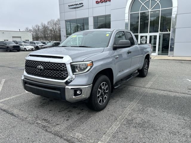 Used 2018 Toyota Tundra SR5 w/ TRD Off Road Package AWD/4WD image 7