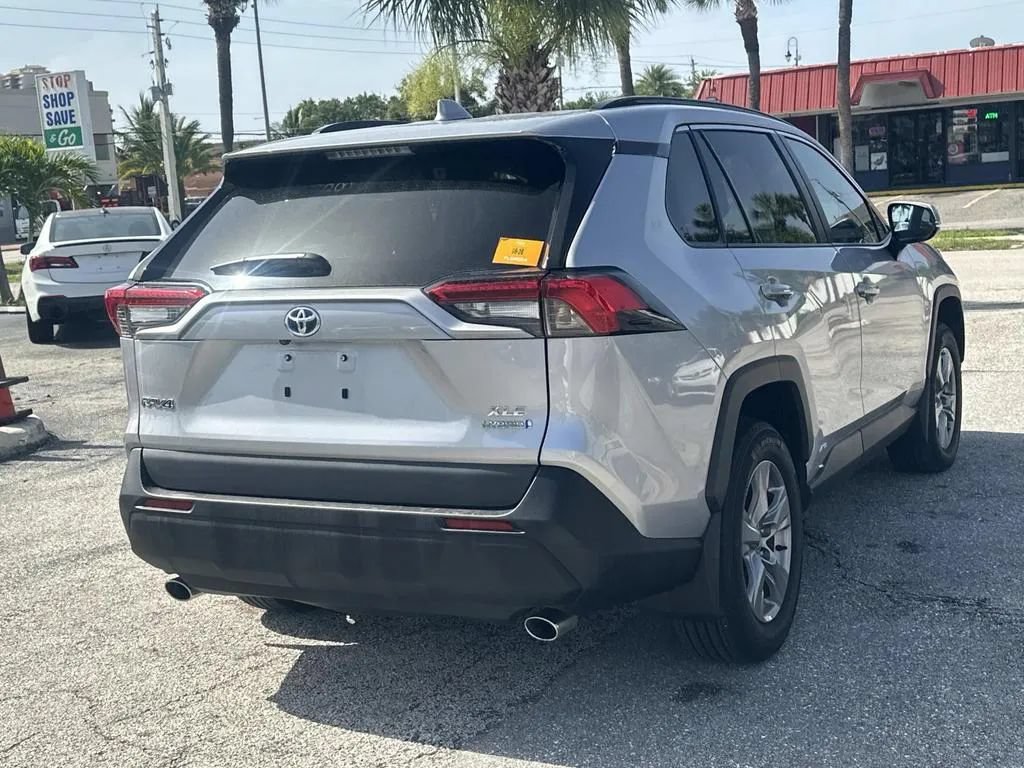 Used 2024 Toyota RAV4 XLE w/ Convenience Package AWD/4WD image 7