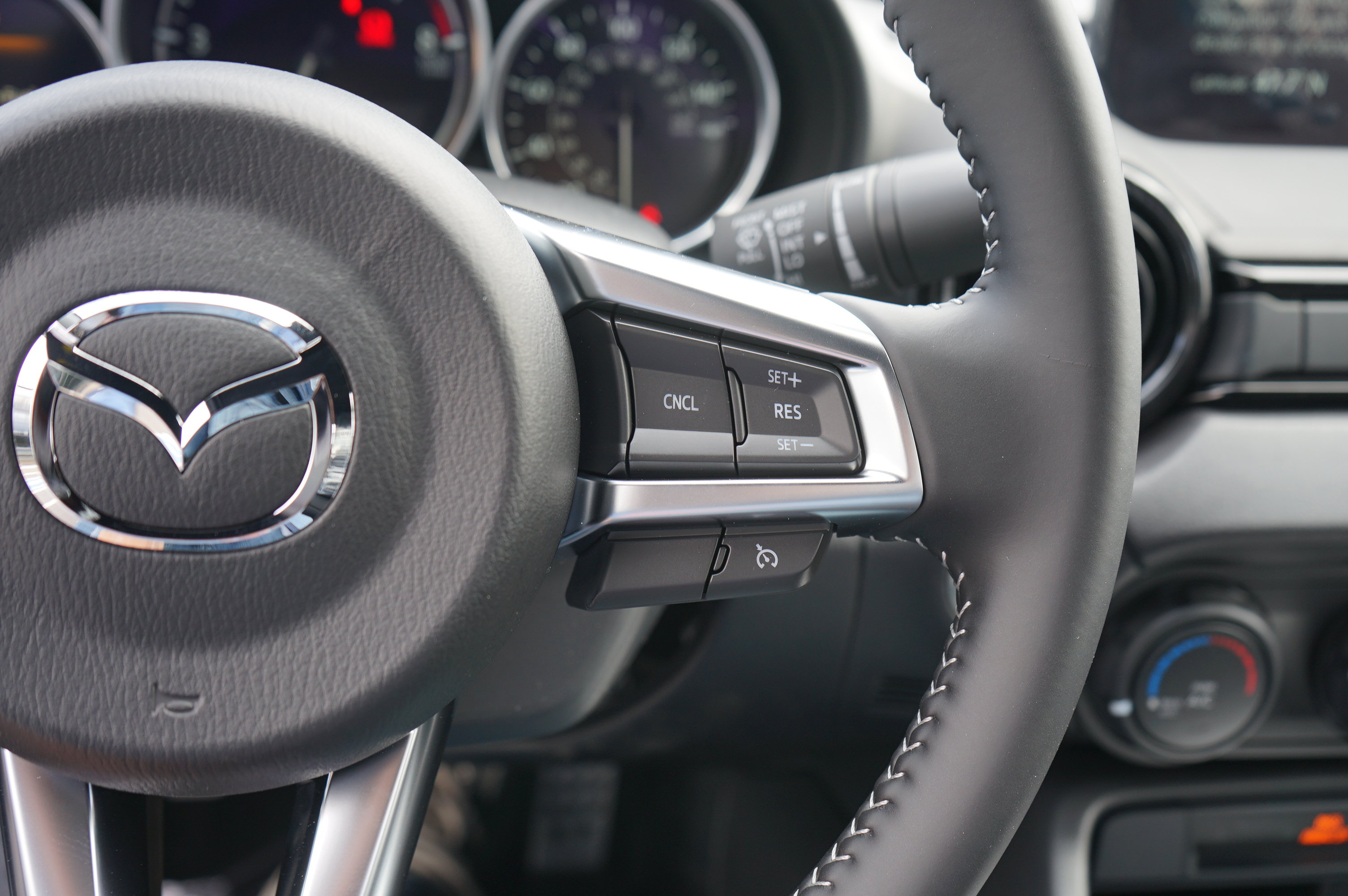 New 2026 MAZDA MX-5 Miata Club w/ Interior Package RWD image 27