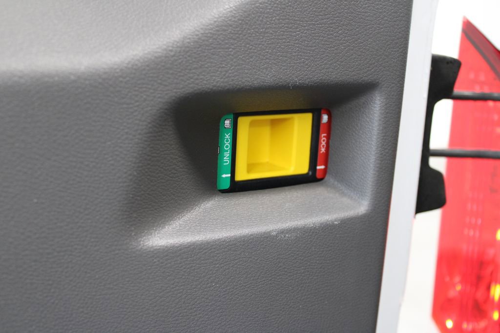 Used 2023 Ford Transit 350 XLT image 17