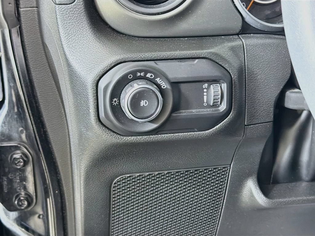 Used 2023 Jeep Wrangler Sport AWD/4WD image 28