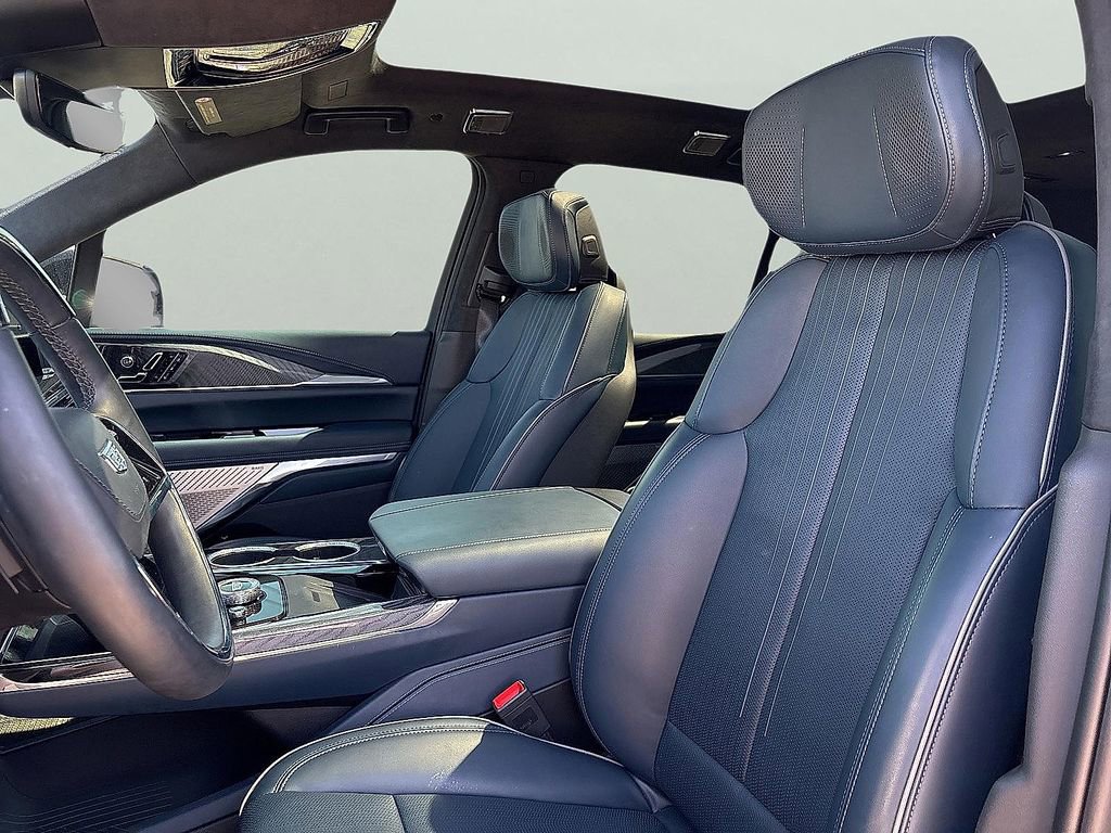 New 2025 Cadillac Escalade IQ Sport 2 AWD/4WD image 10