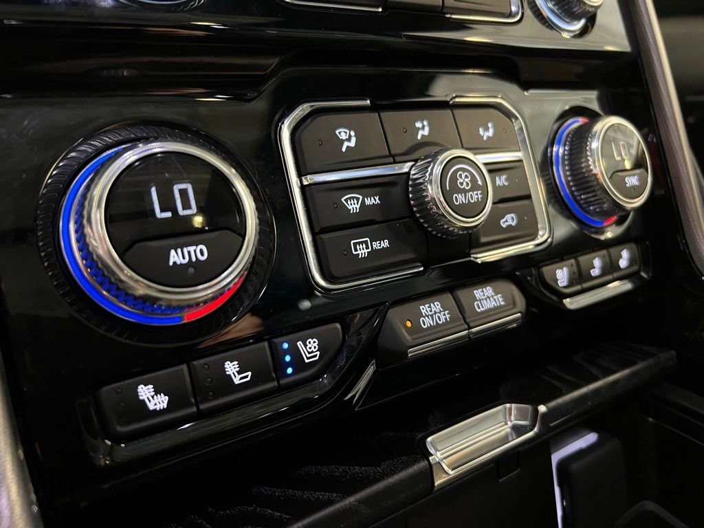 Used 2024 GMC Yukon XL Denali image 26