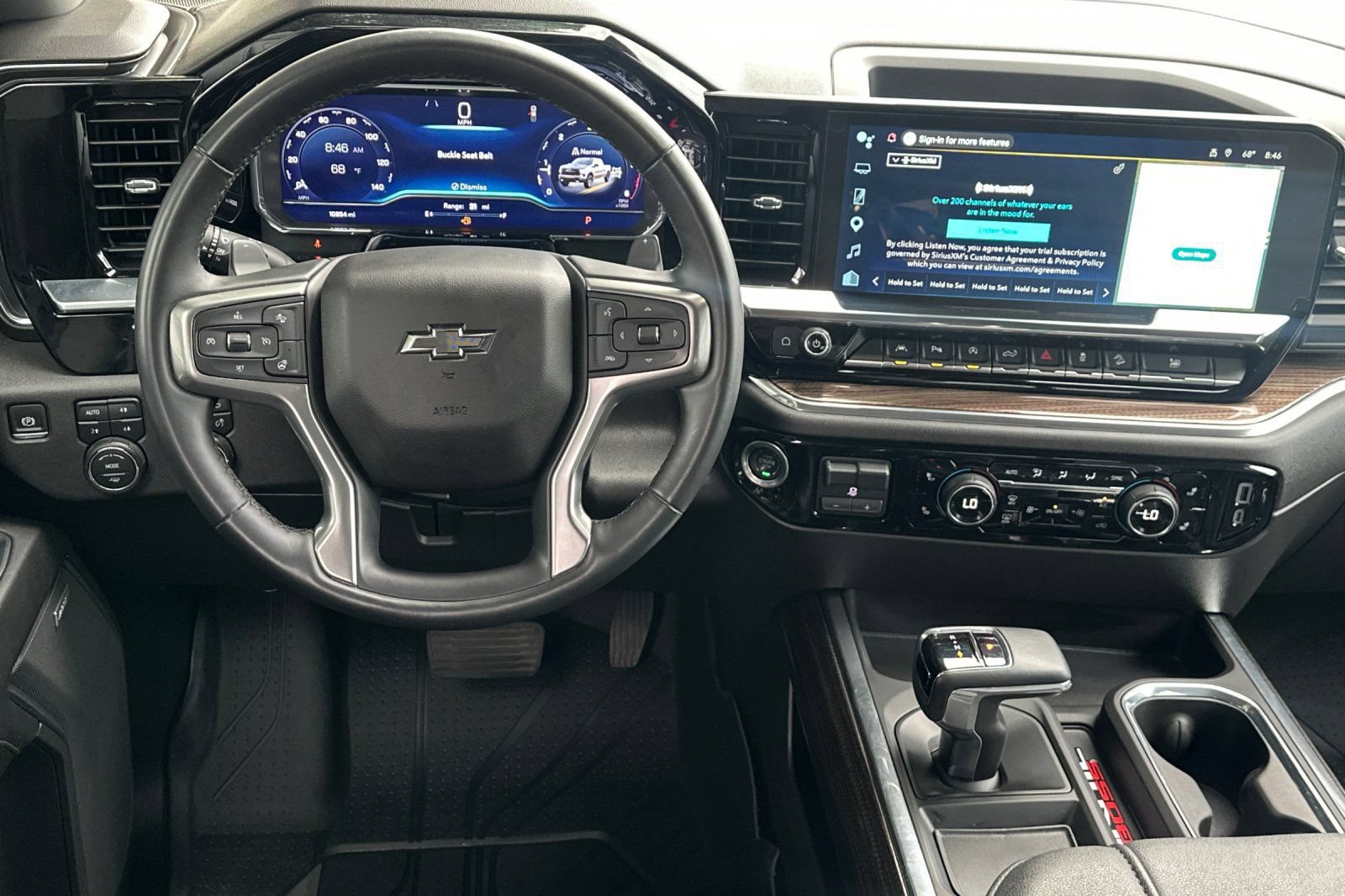 Used 2025 Chevrolet Silverado 1500 LT Trail Boss w/ LT Trail Boss Premium Package AWD/4WD image 15