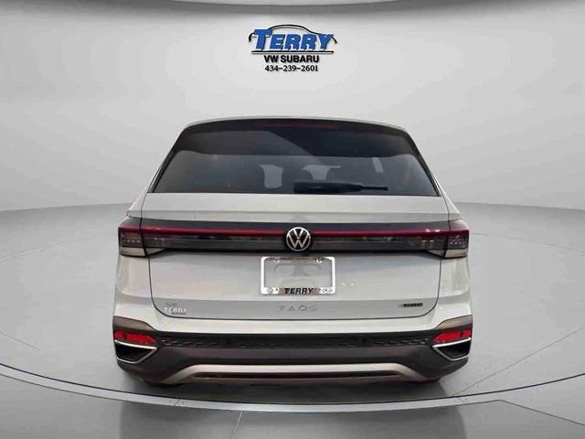 Certified 2026 Volkswagen Taos SE image 5