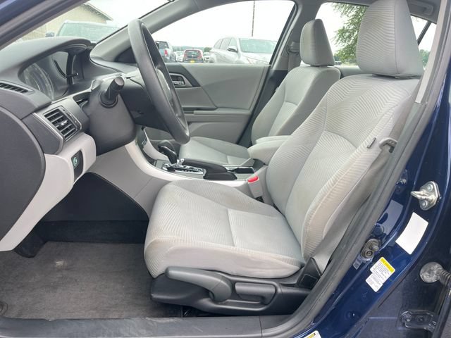 Used 2015 Honda Accord LX image 17