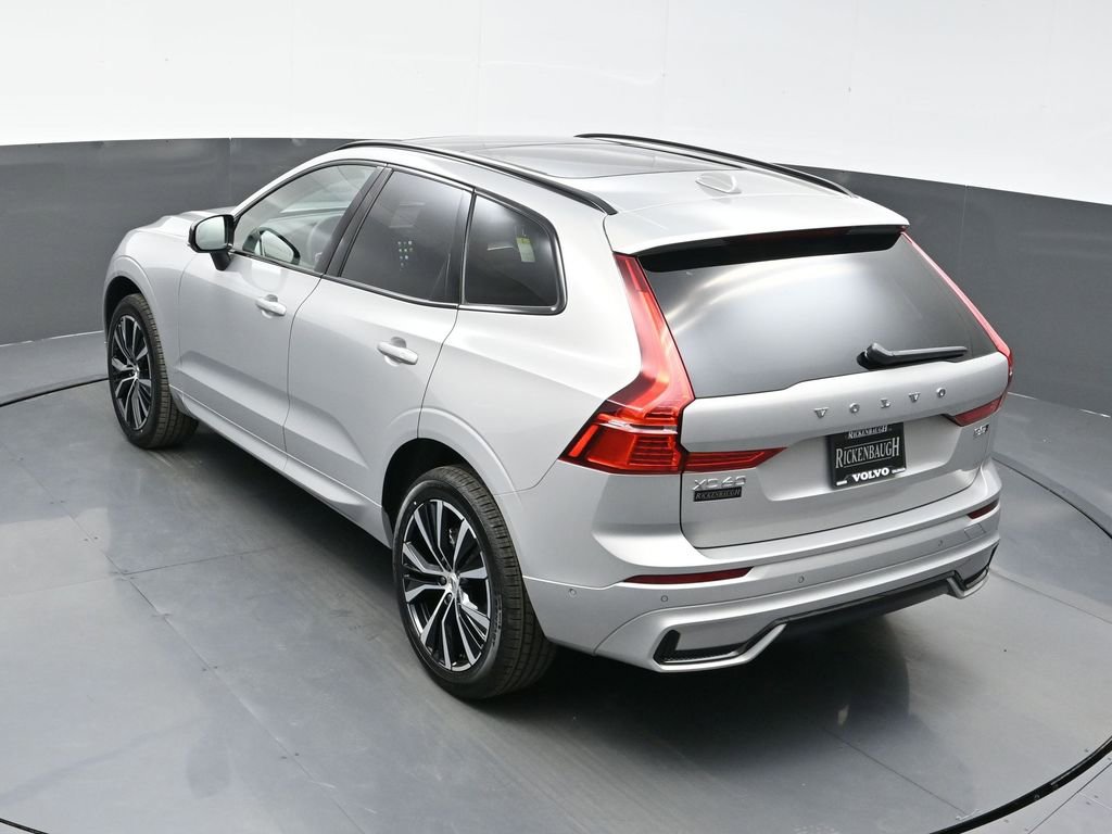Used 2025 Volvo XC60 B5 Plus w/ Climate Package image 29