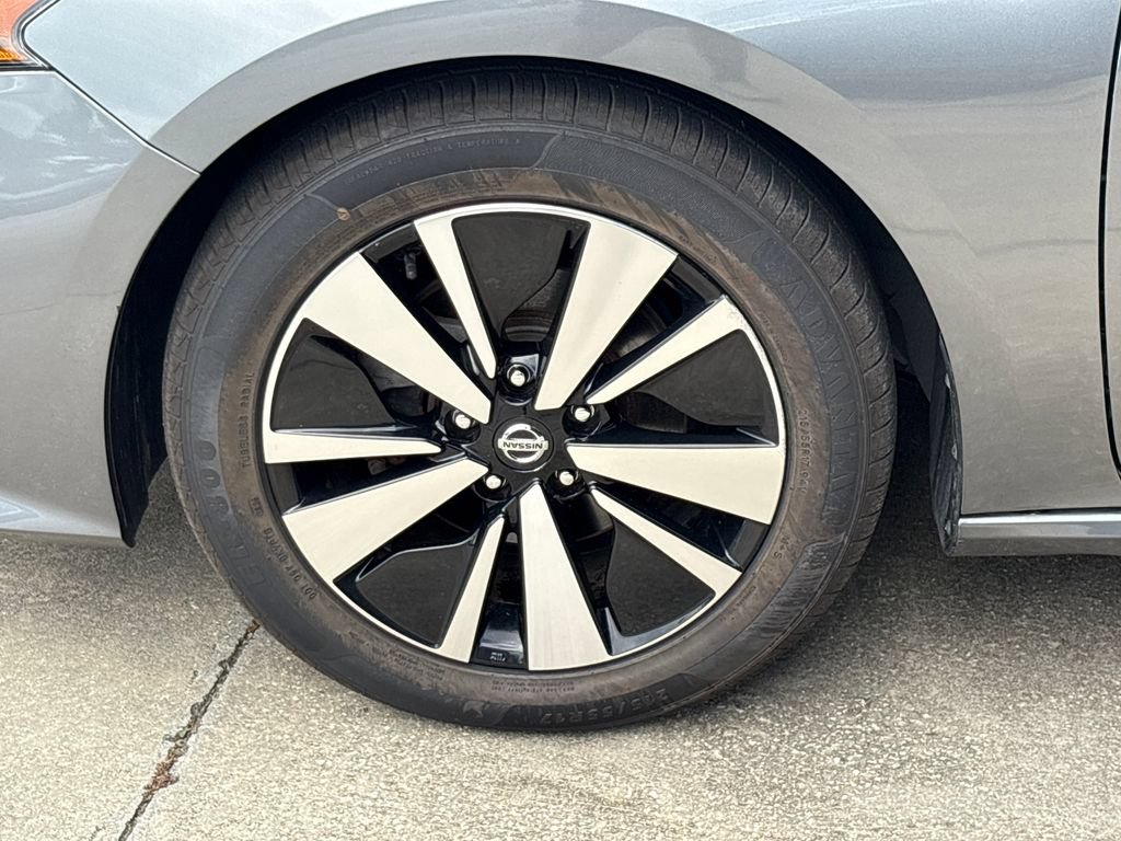 Used 2019 Nissan Altima 2.5 SL FWD image 12