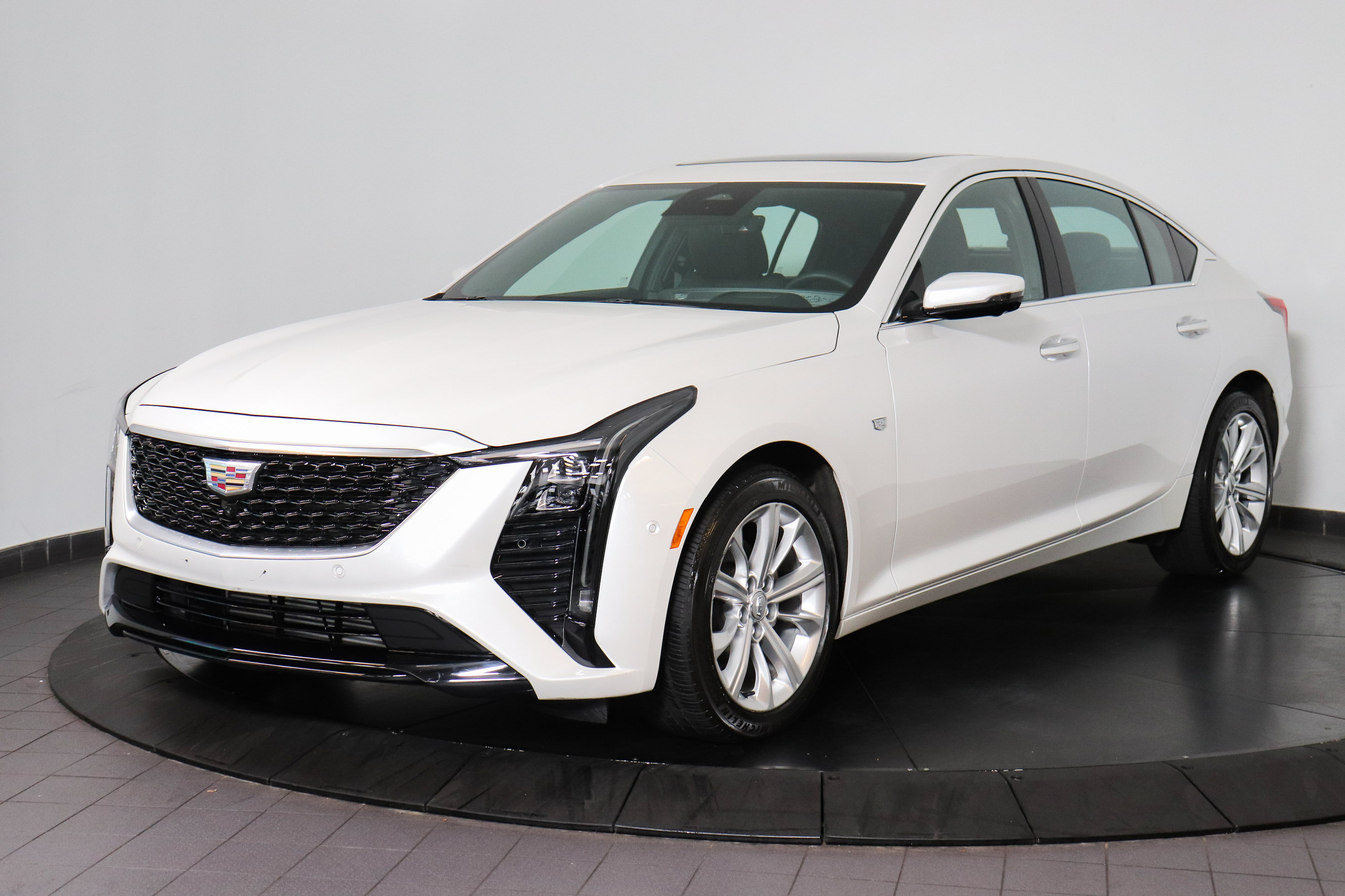 Used 2025 Cadillac CT5 Premium Luxury w/ Technology Package AWD/4WD image 1