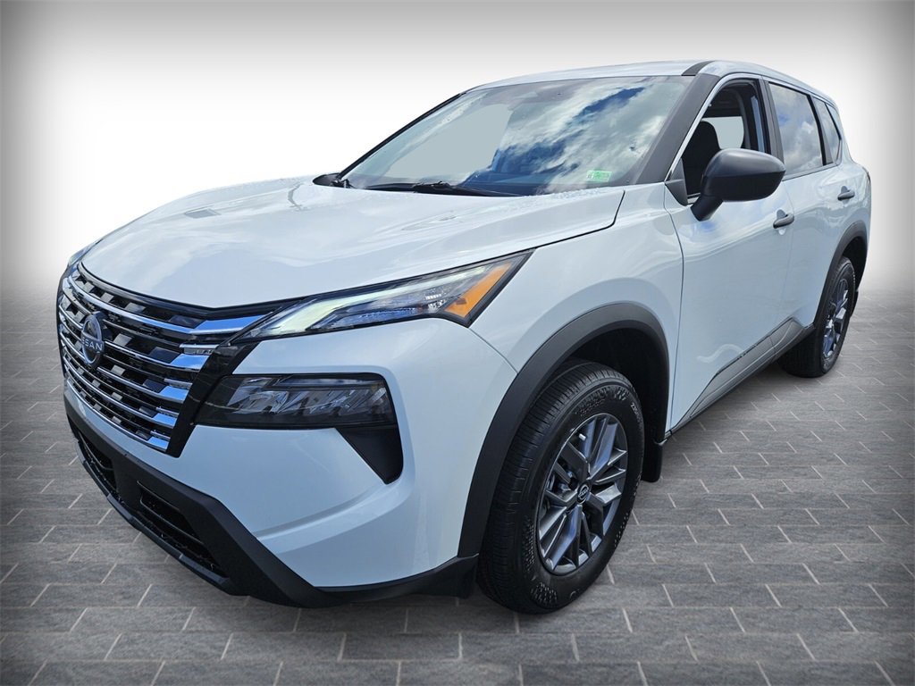 New 2026 Nissan Rogue S image 2