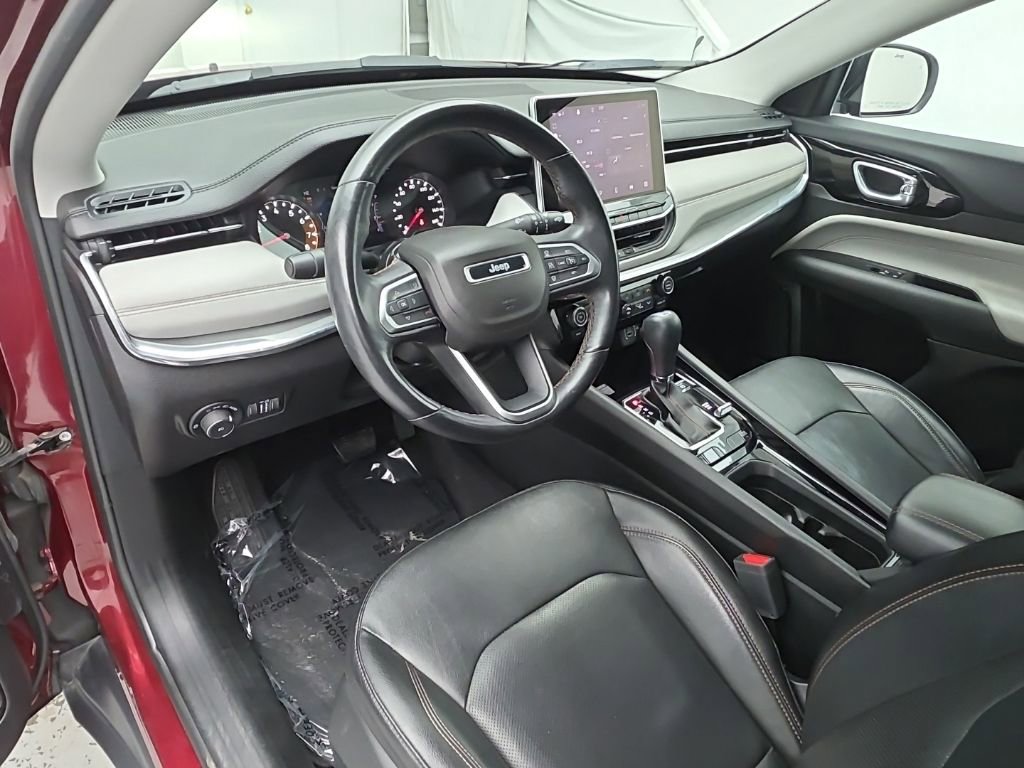 Used 2022 Jeep Compass Limited AWD/4WD image 16