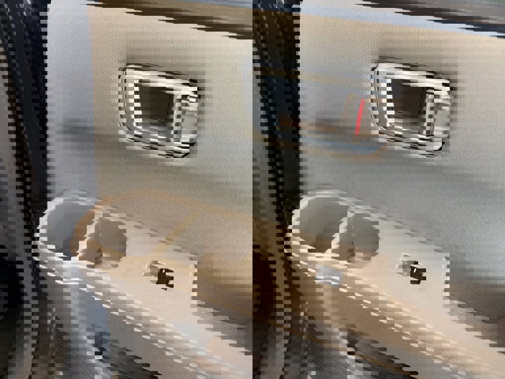 Used 2015 Honda Pilot LX image 14