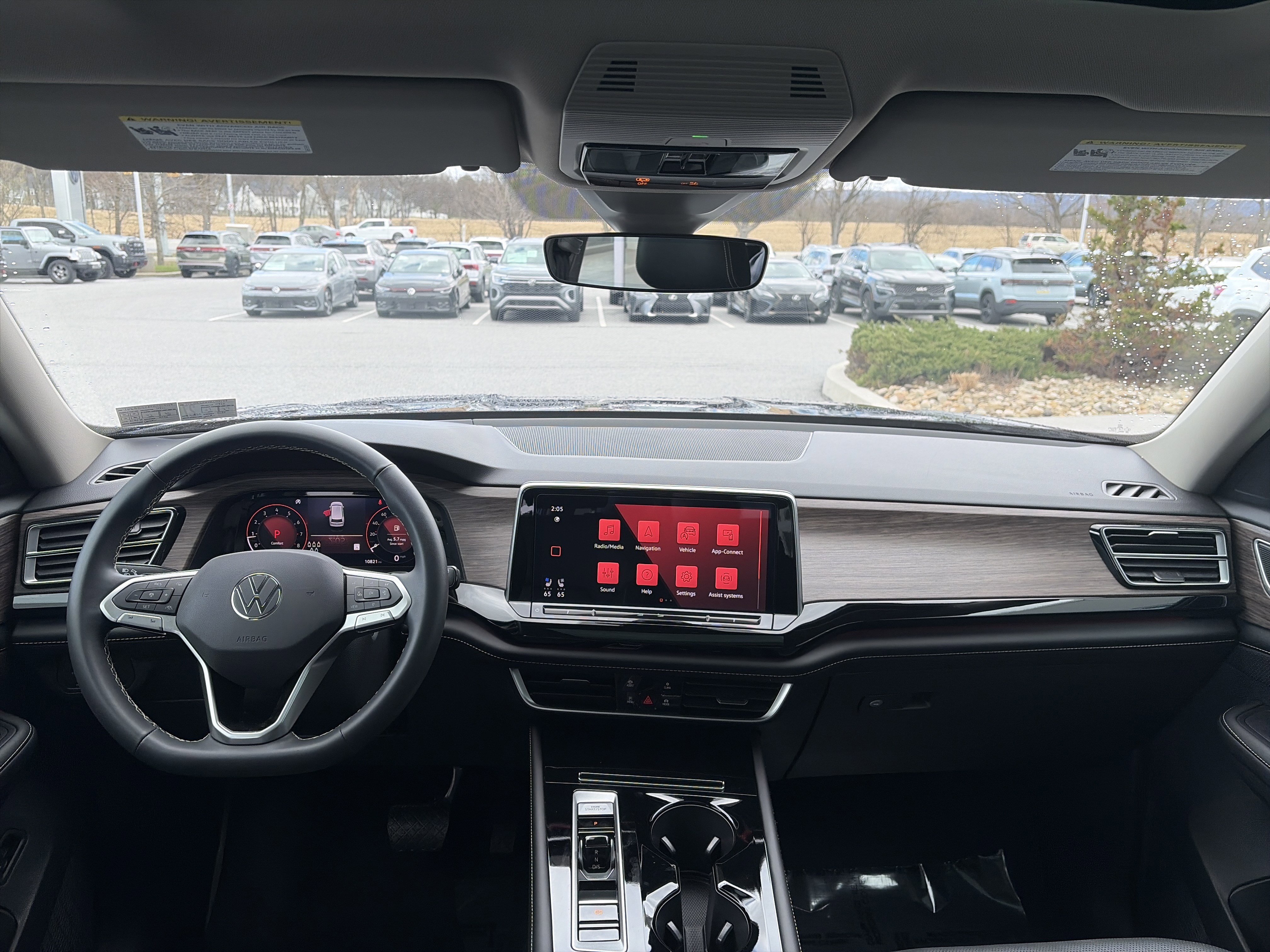 Used 2024 Volkswagen Atlas SEL image 29