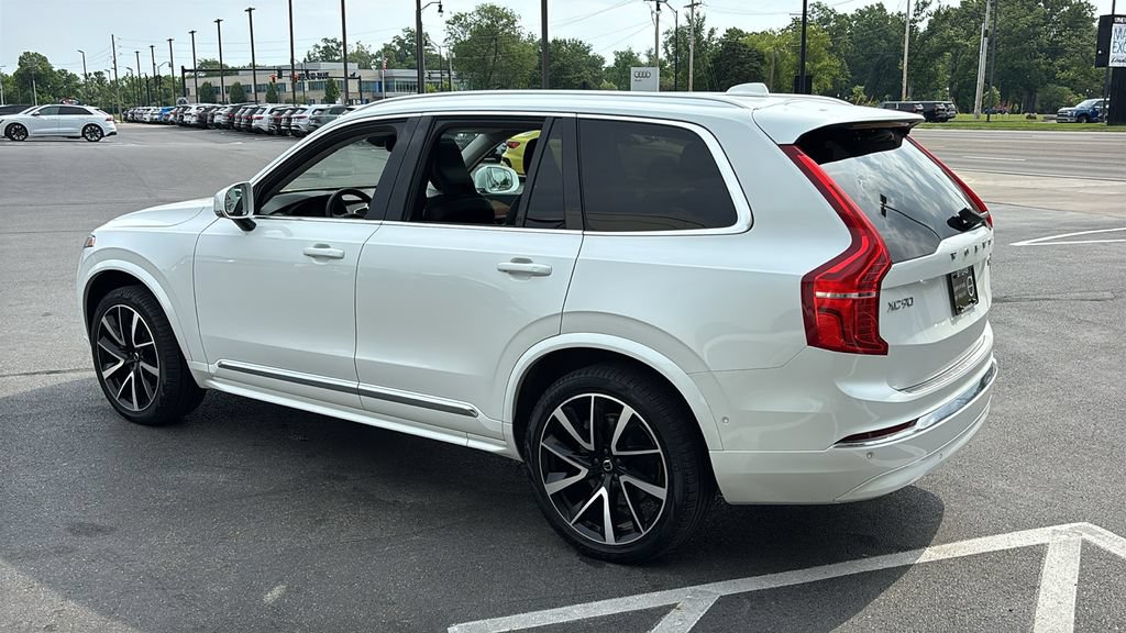 Certified 2024 Volvo XC90 B5 Plus w/ Protection Package Premier AWD/4WD image 4