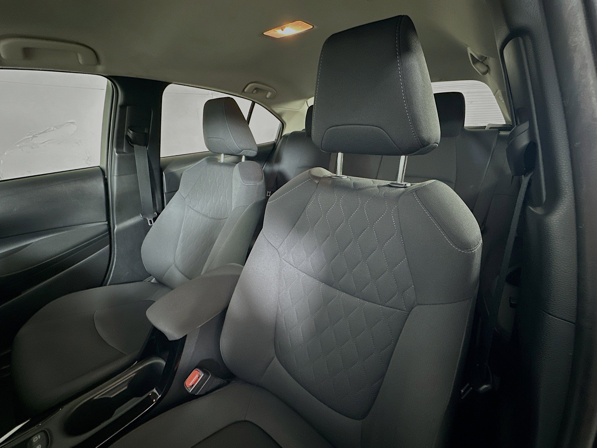 Used 2022 Toyota Corolla LE image 18