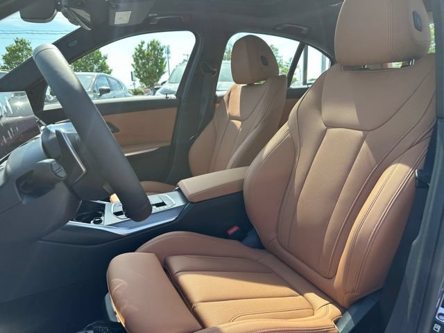 New 2026 BMW 330i xDrive Sedan w/ Premium Package AWD/4WD image 4
