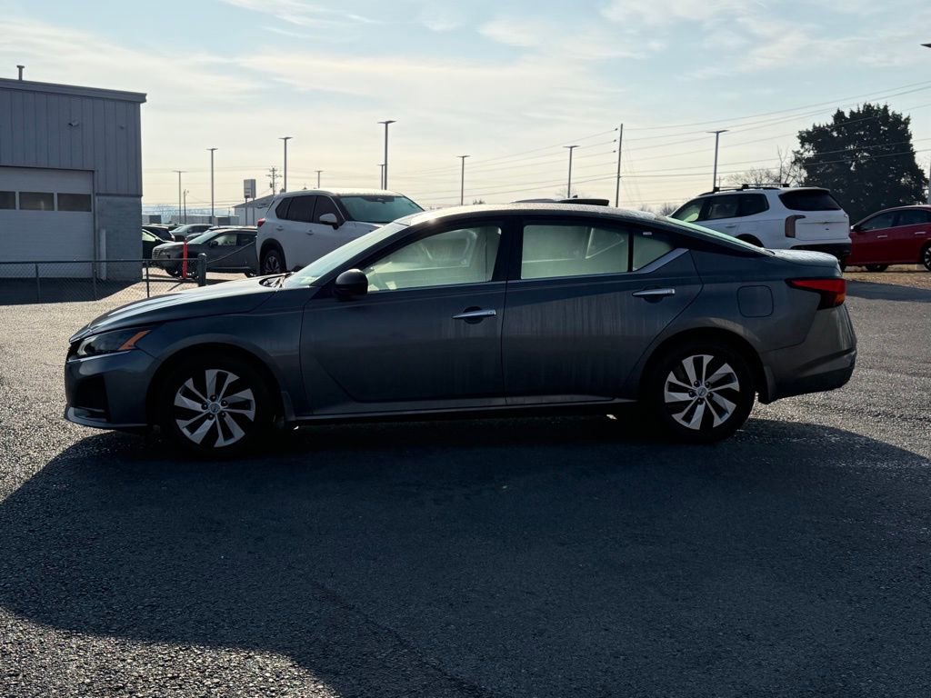 Used 2024 Nissan Altima 2.5 S image 8