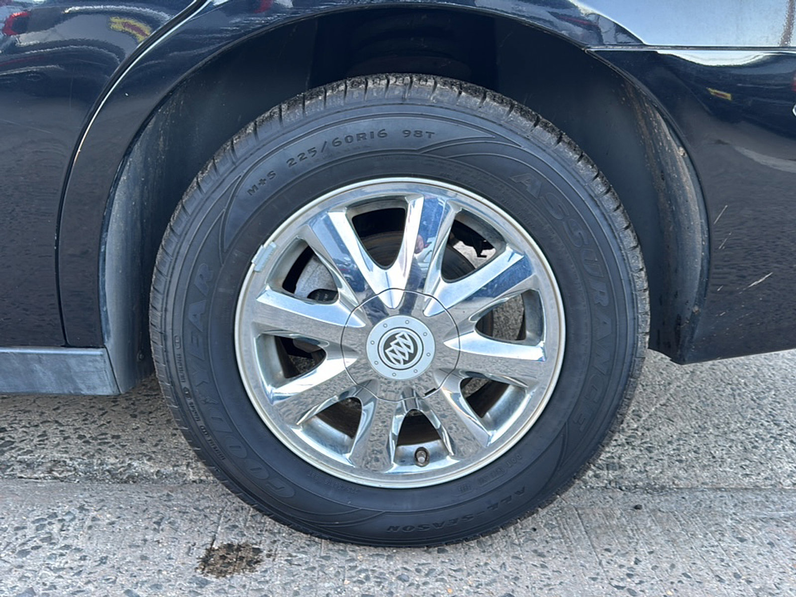 Used 2007 Buick LaCrosse CX w/ Chrome Enhancement Package image 31