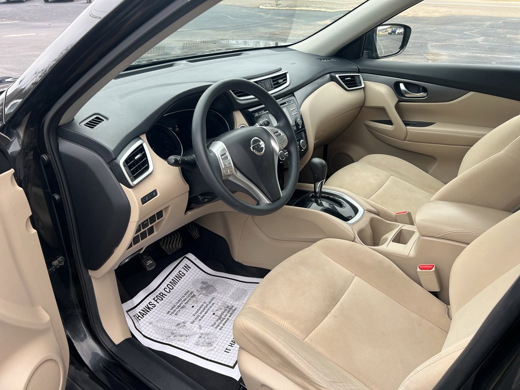 Used 2016 Nissan Rogue SV image 17