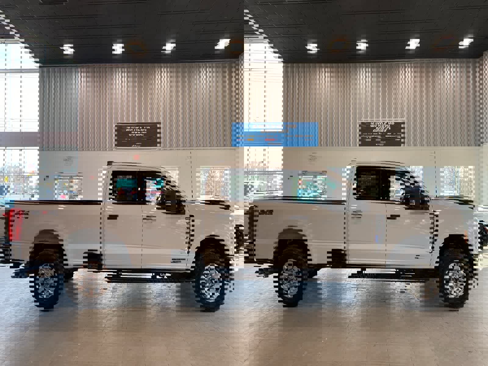 Used 2024 Ford F350 XLT image 6