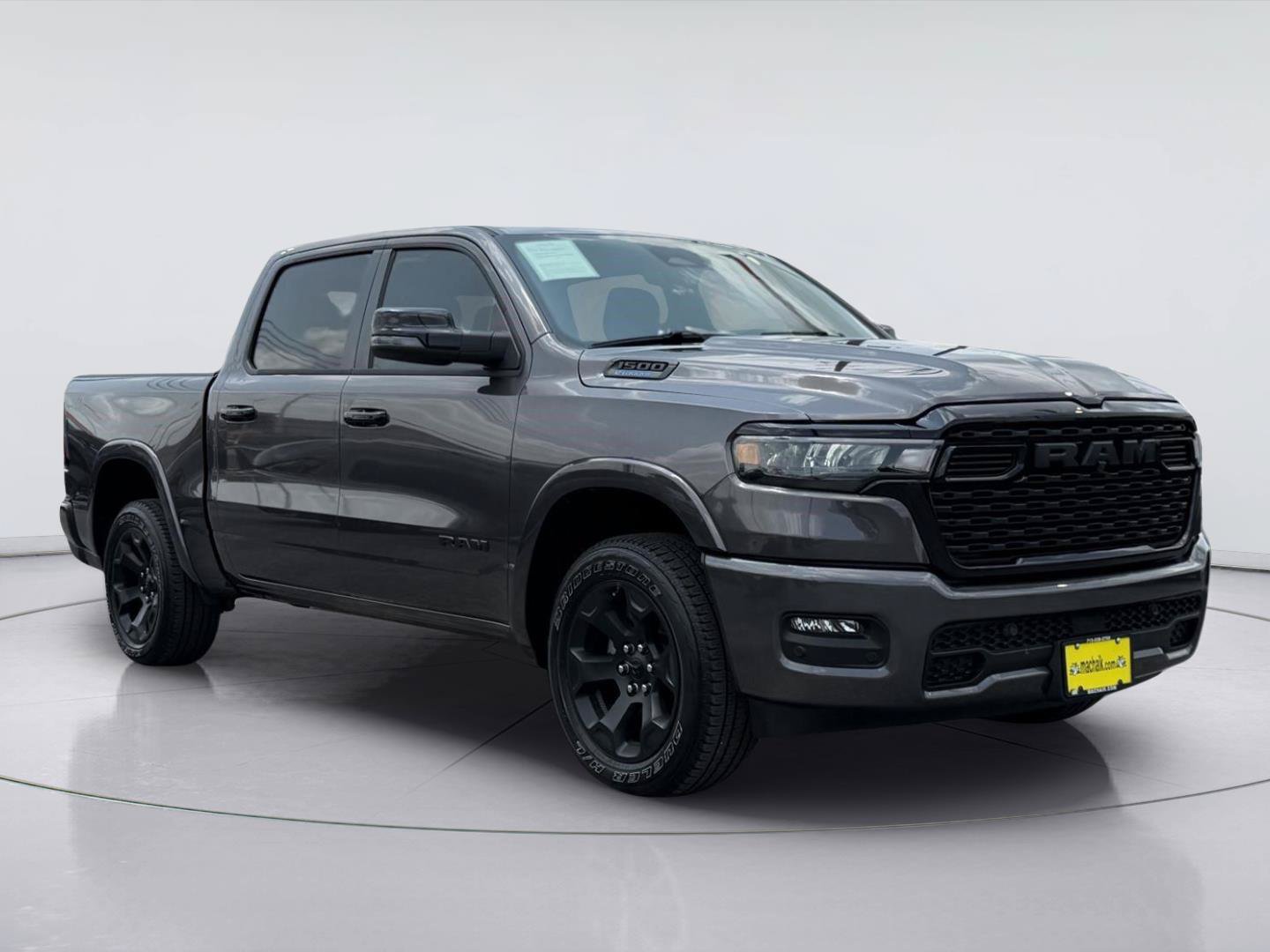 Used 2025 RAM 1500 Big Horn w/ Night Edition AWD/4WD image 7
