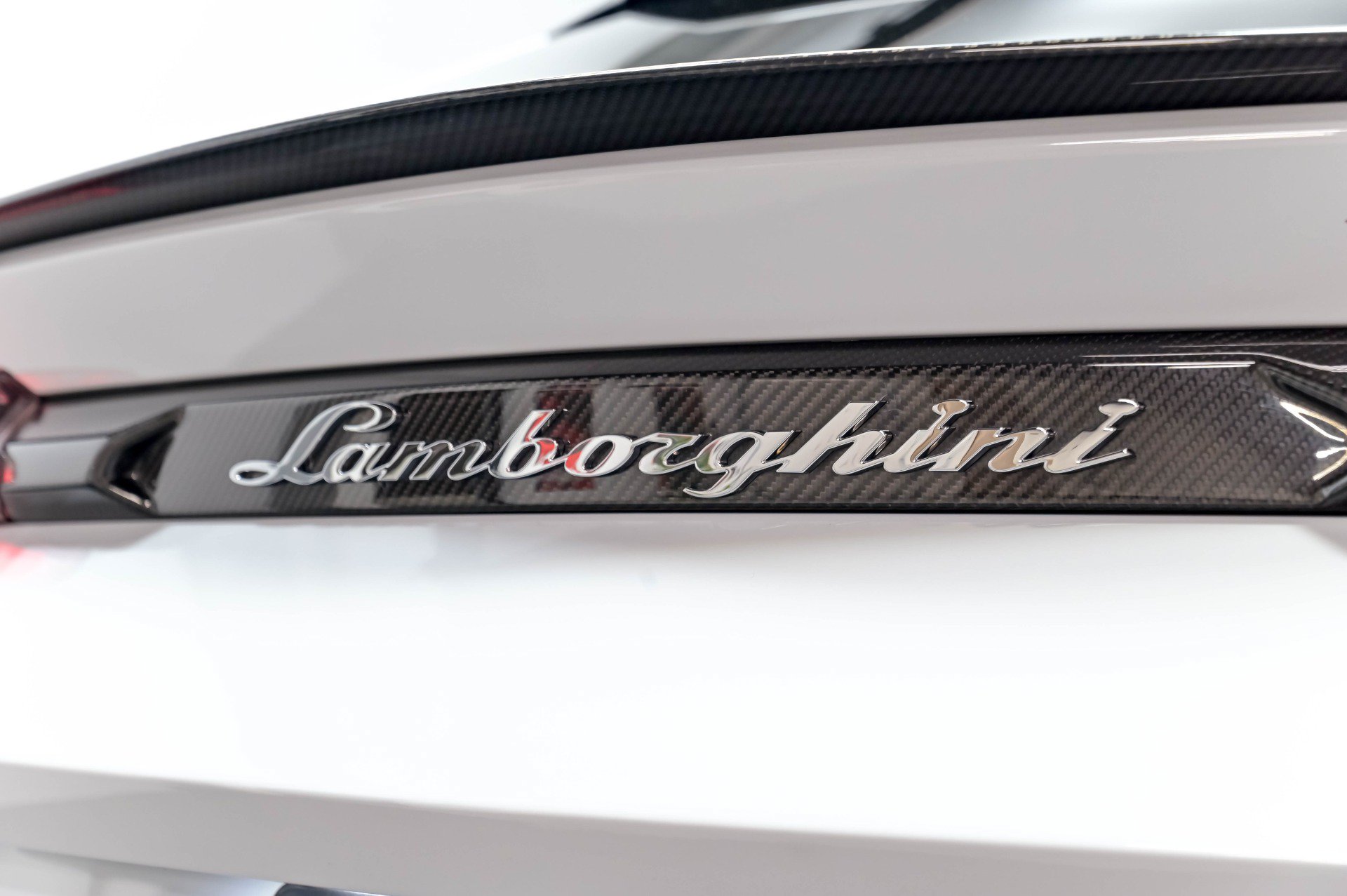 Used 2020 Lamborghini Urus AWD/4WD image 70