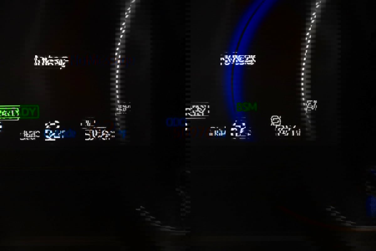 Used 2022 Toyota RAV4 Limited image 32