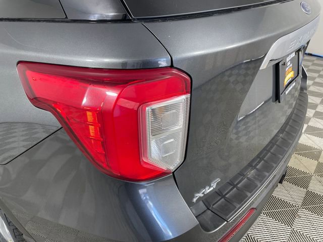 Used 2020 Ford Explorer XLT w/ Equipment Group 202A image 18