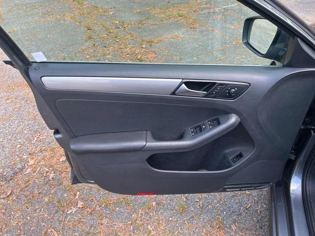 Used 2017 Volkswagen Jetta S FWD image 14