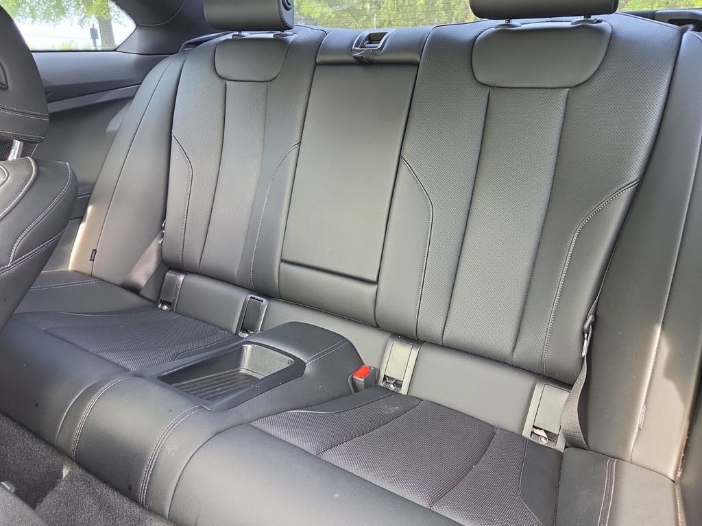 Used 2024 BMW 230i Coupe w/ Premium Package image 11