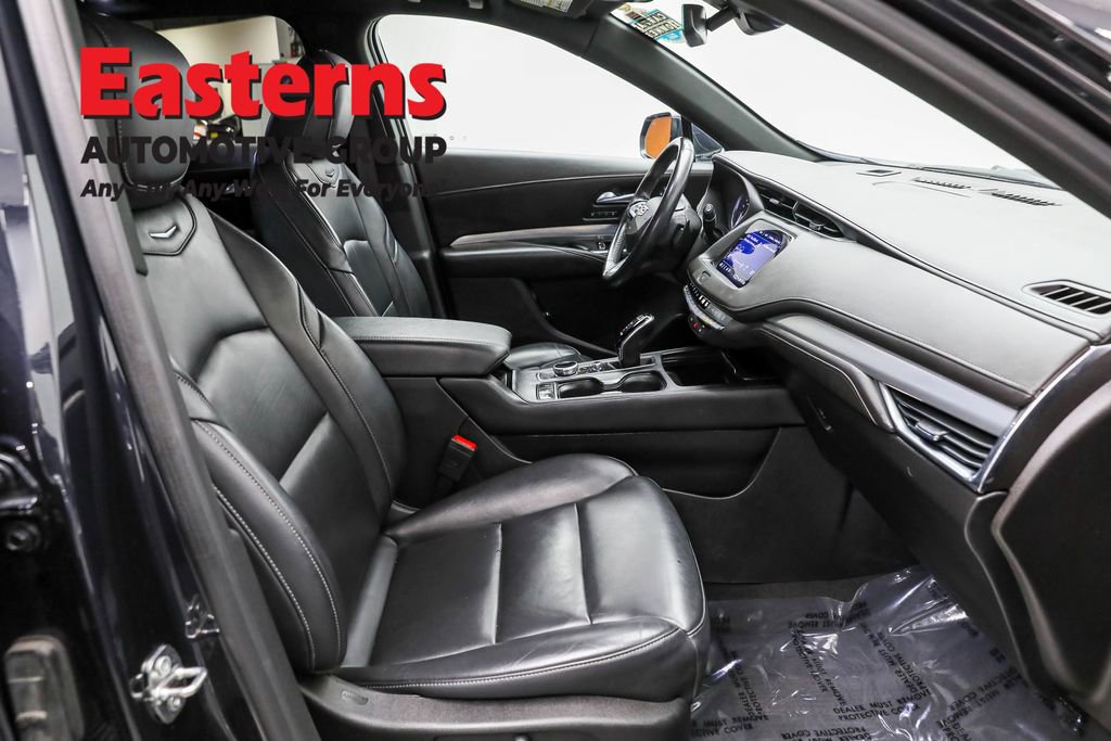 Used 2023 Cadillac XT4 Premium Luxury FWD image 26