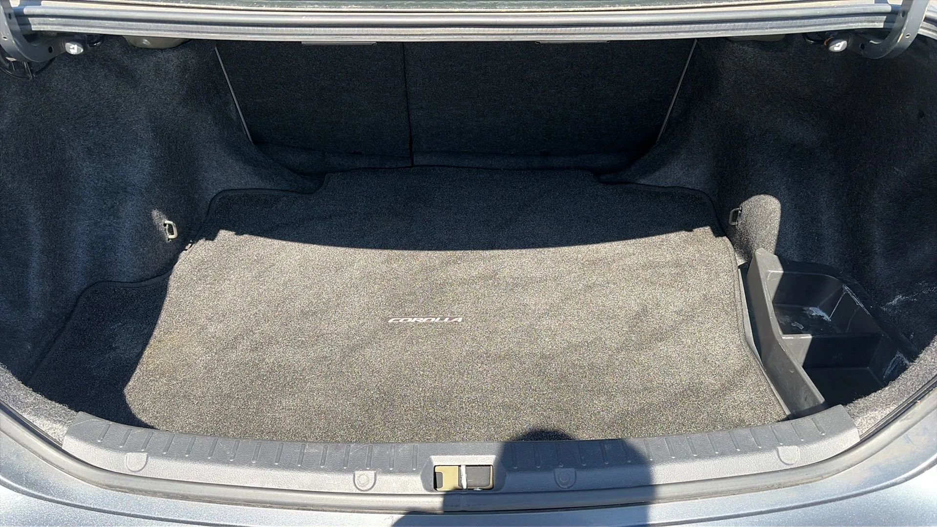 Used 2010 Toyota Corolla LE image 33