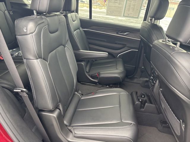 Used 2022 Jeep Grand Cherokee L Limited image 18