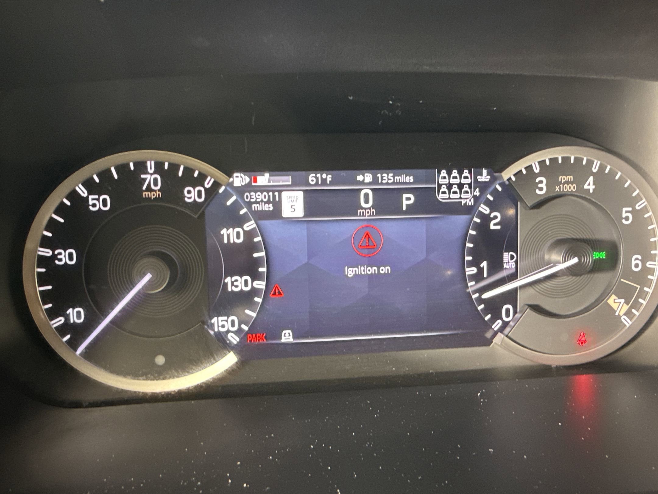 Used 2023 Land Rover Defender 130 X-Dynamic SE image 16