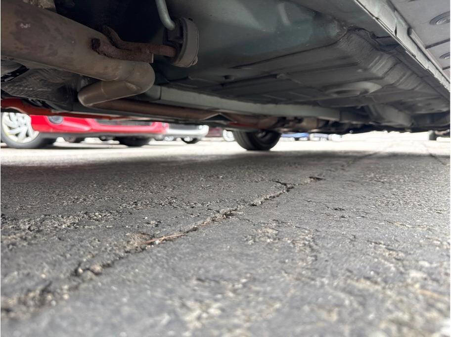 Used 2013 Toyota Prius C Three image 28