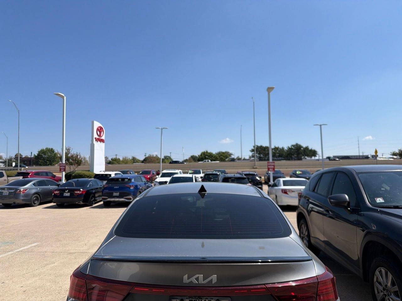 Used 2022 Kia Forte GT-Line w/ GT-Line Technology Package FWD image 5