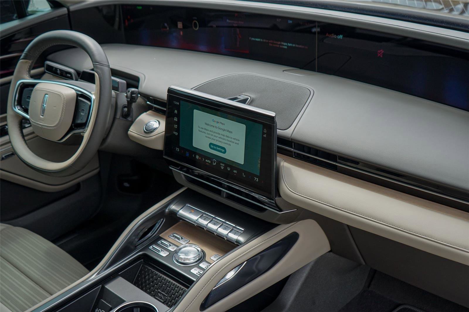 Used 2025 Lincoln Nautilus Reserve image 27